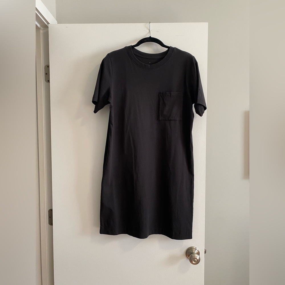 Everlane Women's Organic Cotton Weekend Tee Dress in Black, Size Small